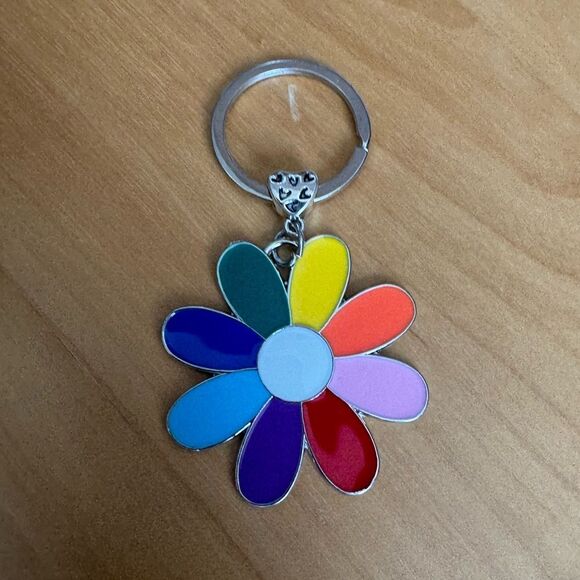 BAG CHARM Rainbow Daisy in Silver Tone Keychain - Picture 2 of 3